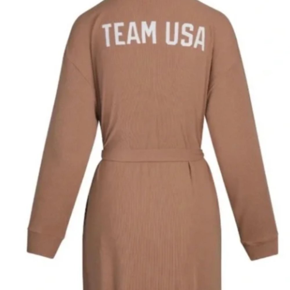(2416) SKIMS NWT TEAM USA ROBE Olympic in SIENNA Sz M