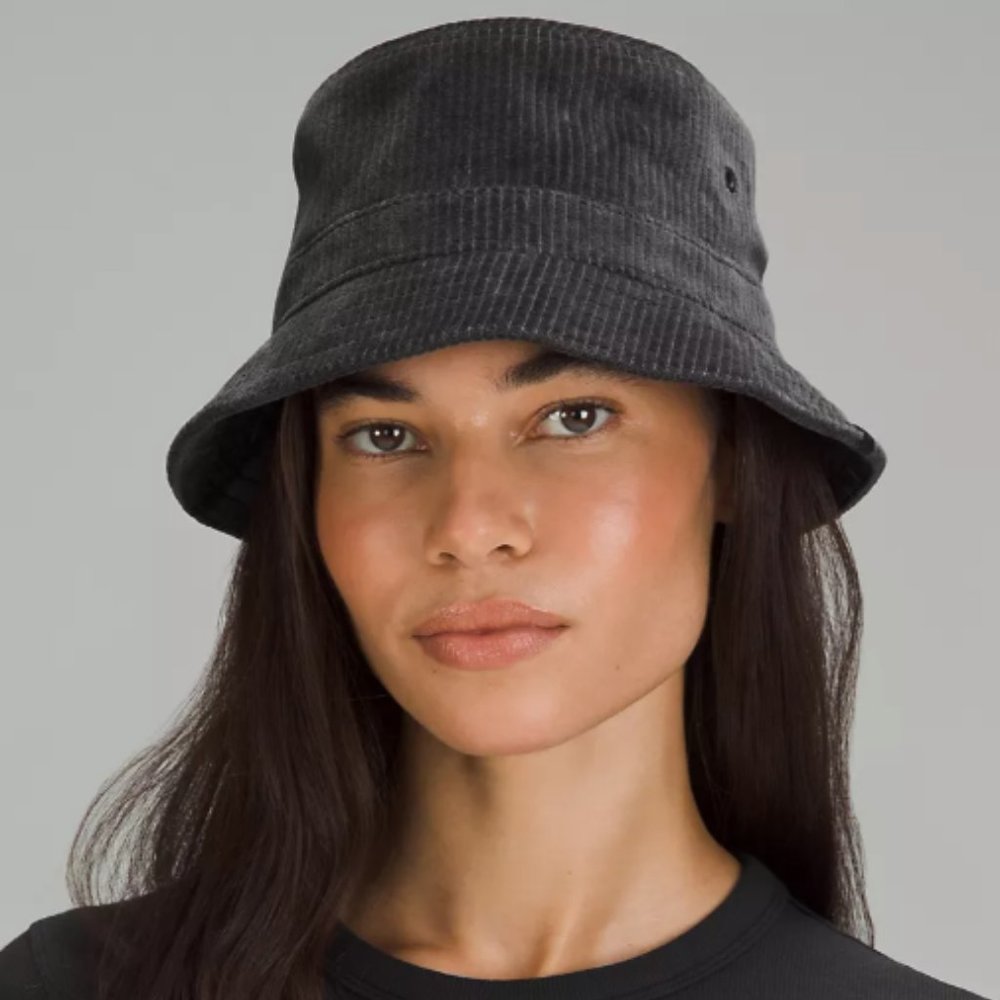 (1981) NWT LULULEMON Corduroy Bucket Hat Wide Wale in BLACK L/XL