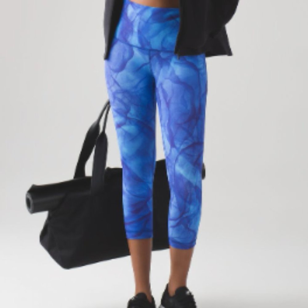 (2418) Lululemon Wunder Under Crop (Hi-Rise) (21") Sz 2 * LOVED