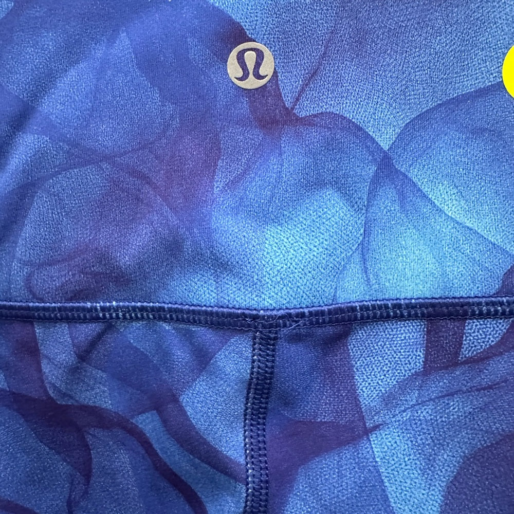 (2418) Lululemon Wunder Under Crop (Hi-Rise) (21") Sz 2 * LOVED