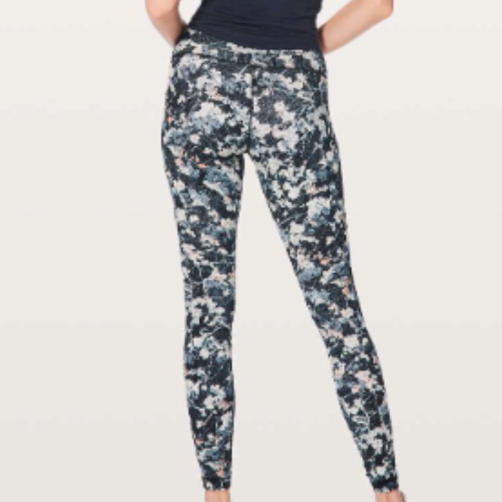 (2419) Lululemon Wunder Under Hi-Rise Tight 28" Sz 2 * LOVED