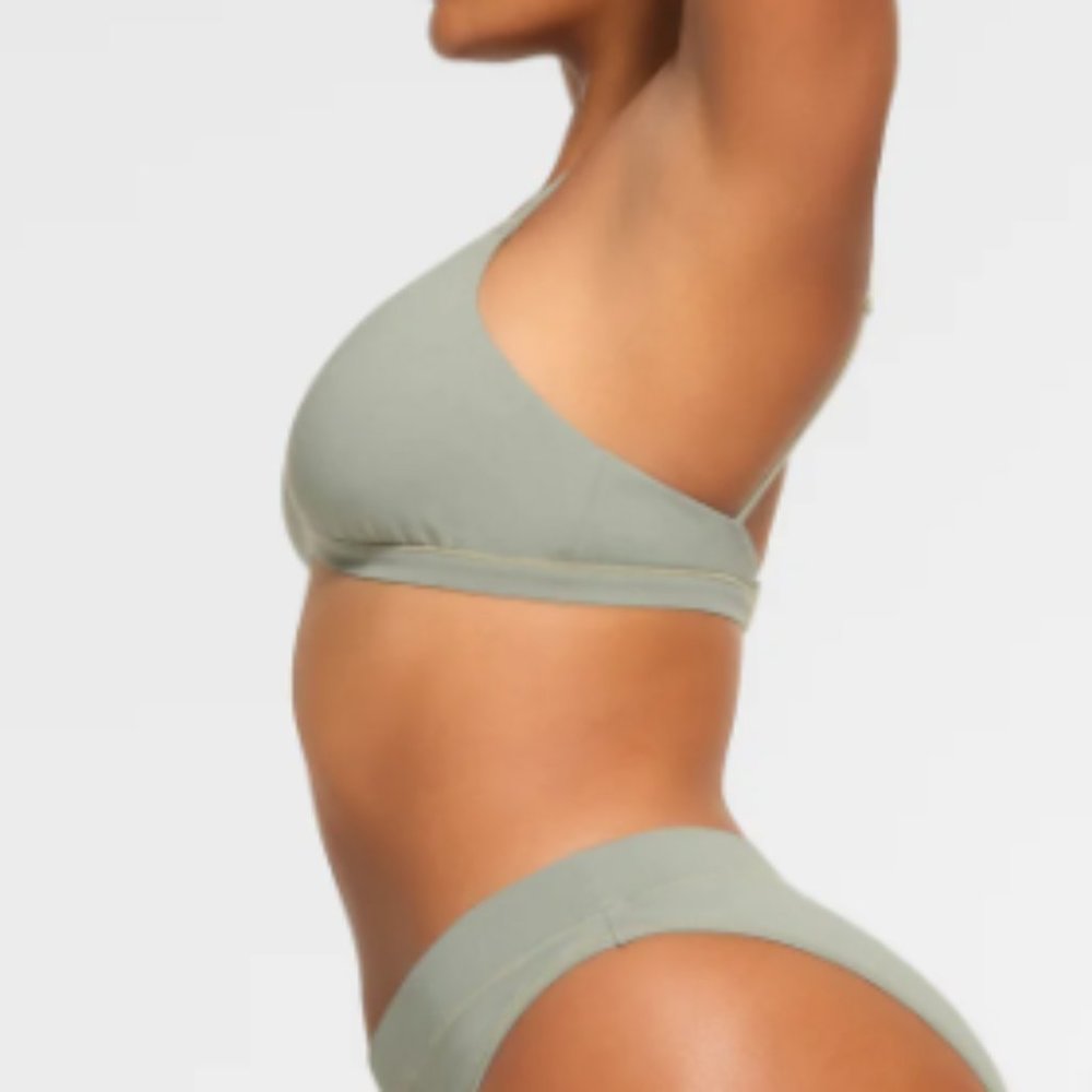 (2428) NWT SKIMS Cotton Jersey TRIANGLE BRALETTE - MINERAL - XL (SIZE SOLD …