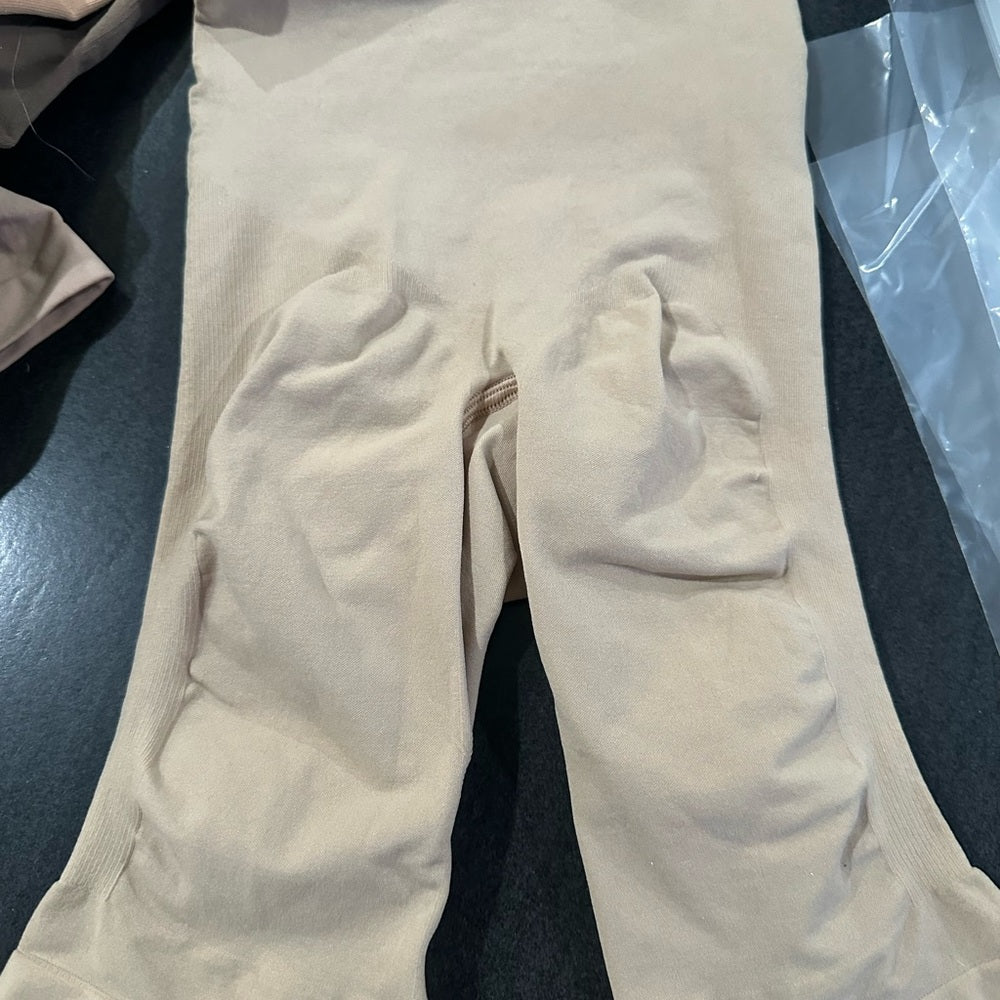 (2277/2442/43) NWOT SKIMS SEAMLESS SCULPT MID THIGH in S/M/L/XL