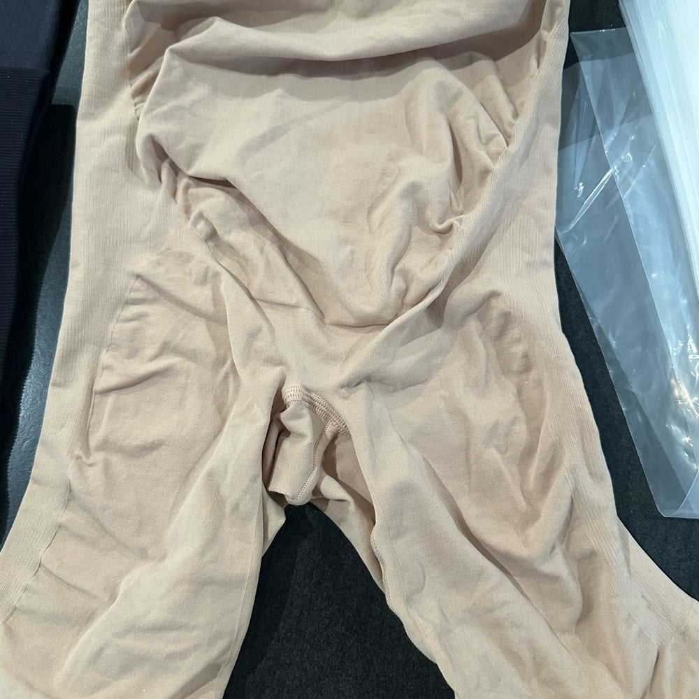 (2228/2446) SKIMS NWOT MATERNITY  SCULPTING SHORT MID THIGH in SIENNA (Darker)**