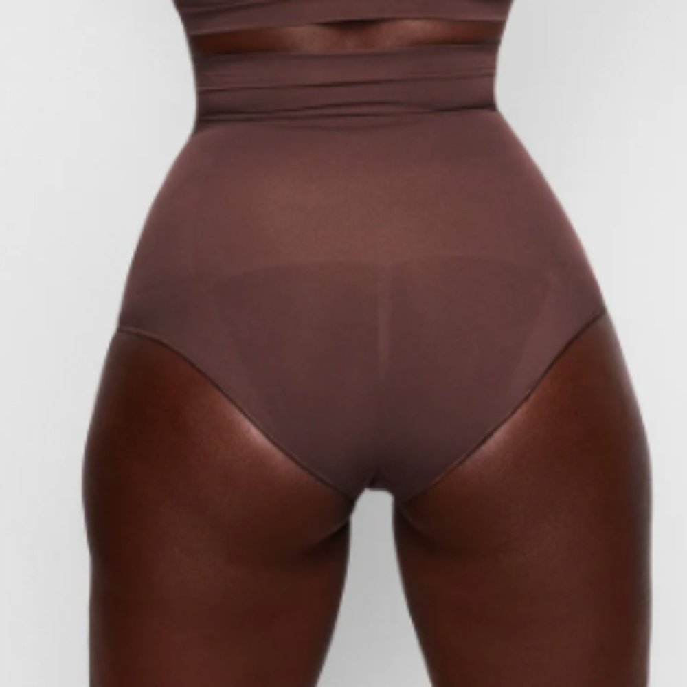 (2451/52) SKIMS SEAMLESS SCULPT HIGH-WAISTED BRIEF - COCOA Sz L/XL/2X/3X