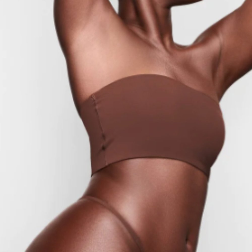 (MANY) SKIMS NWT FITS EVERYBODY  BANDEAU ** COCOA Sz L