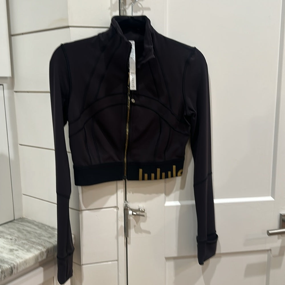 (2469) LULULEMON DEFINE CROP JACKET *GOLD **SPECIAL EDITION