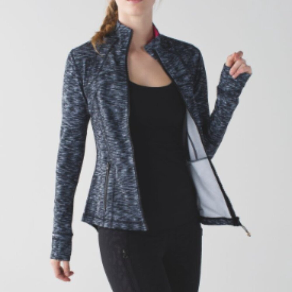(2472) LULULEMON DEFINE JACKET *Dramatic Static **Sz 6