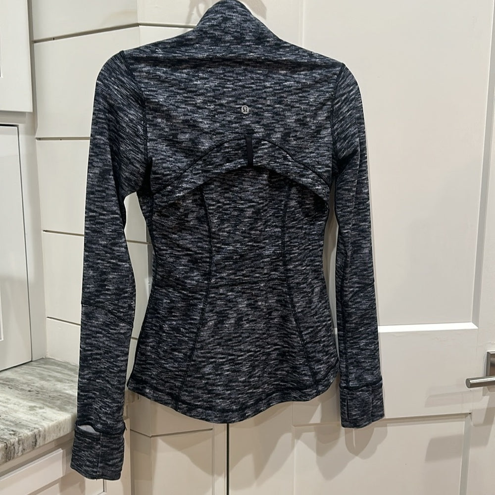 (2472) LULULEMON DEFINE JACKET *Dramatic Static **Sz 6
