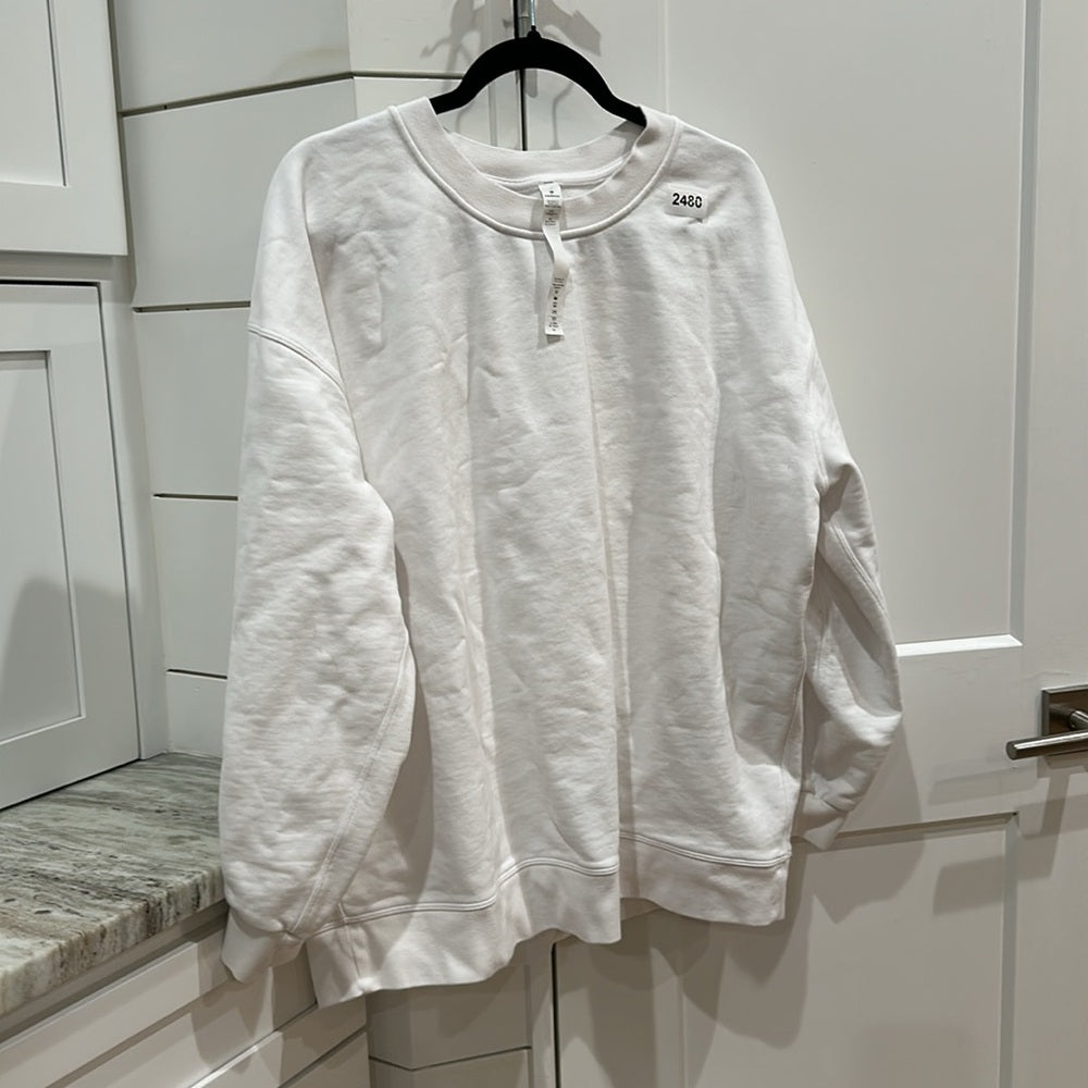 (2480) LULULEMON Perfectly Oversized Cropped Crew Sz 10 ** Spot on Sleeve