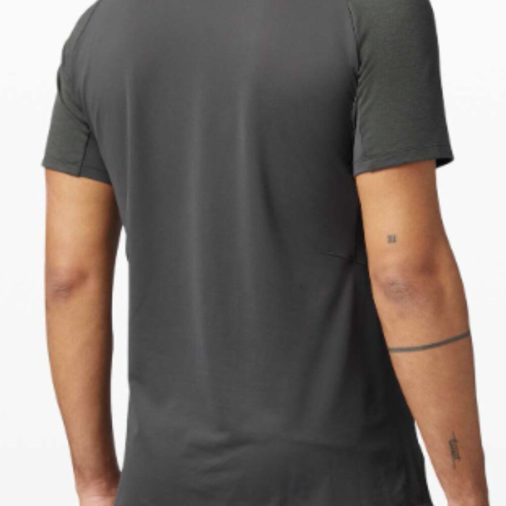 (6002) LULULEMON MENS Always Agile Short Sleeve Sz M *Limited Edition