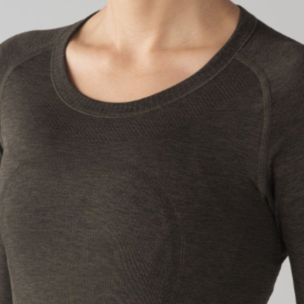 (6006)  🍋 LULULEMON RUN: Swiftly Tech Long Sleeve Crew Sz 10 EUC