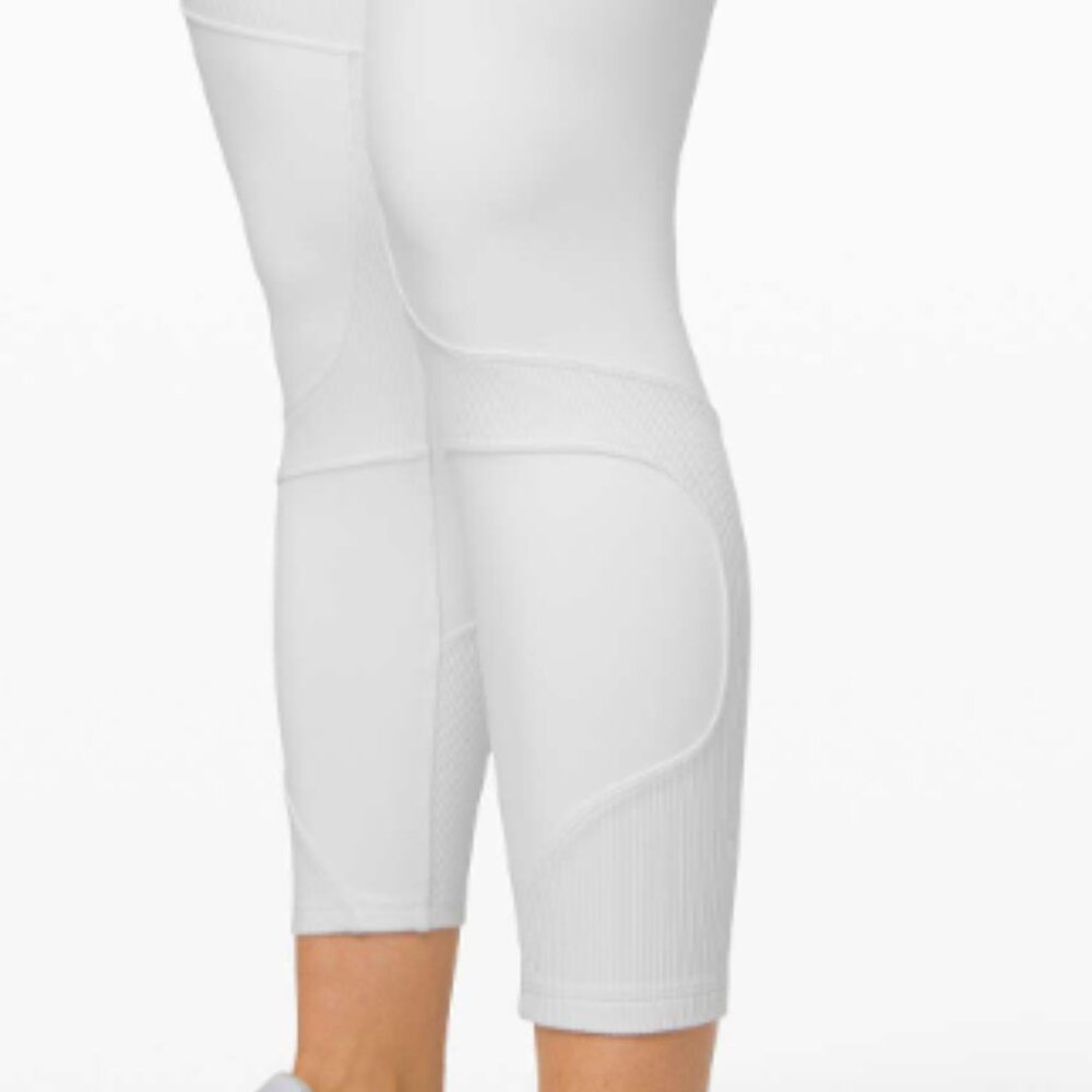 (6007) LULULEMON New Ambition Super High-Rise Tight 28" Sz 12