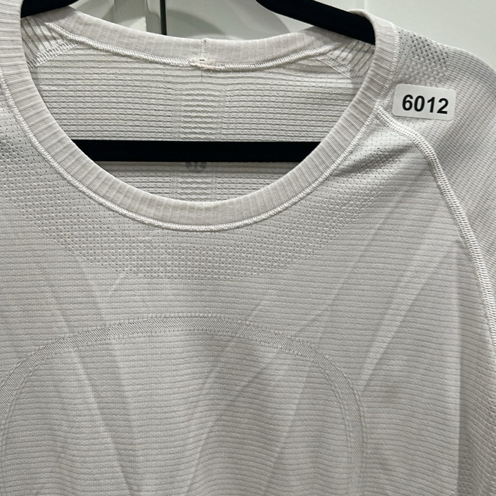 (6012)  🍋 LULULEMON RUN: Swiftly Tech Long Sleeve Crew Sz 12 WHITE