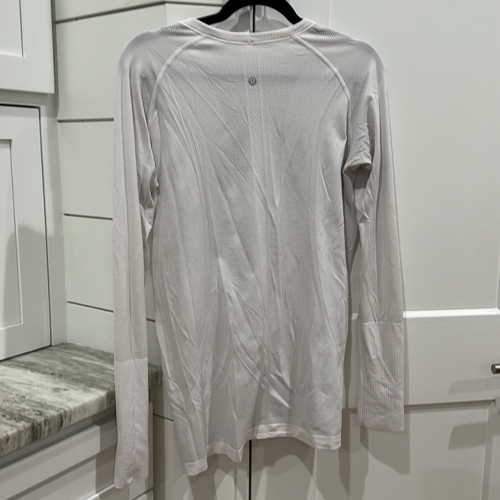 (6012)  🍋 LULULEMON RUN: Swiftly Tech Long Sleeve Crew Sz 12 WHITE
