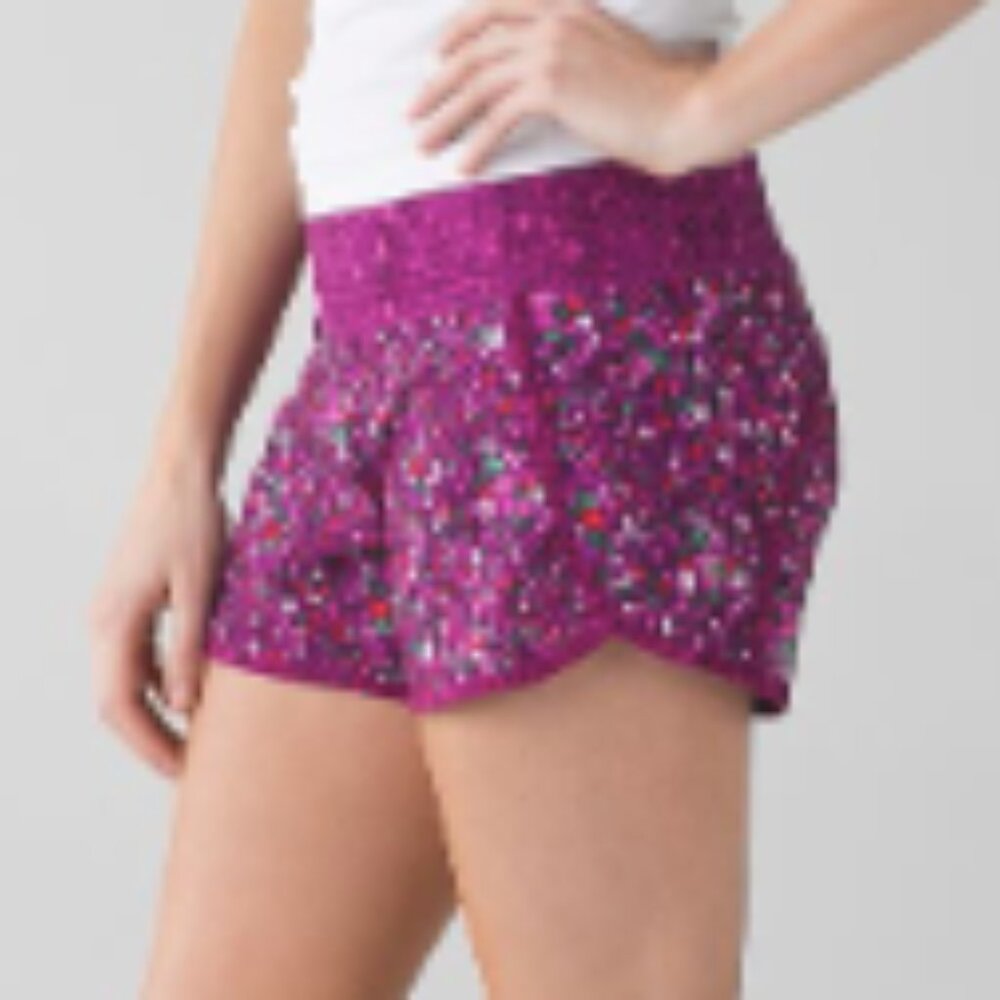 (6022) LULULEMON Run Times Short Sz 6