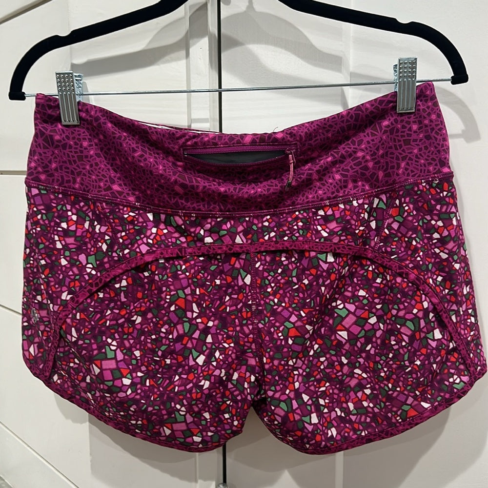 (6022) LULULEMON Run Times Short Sz 6