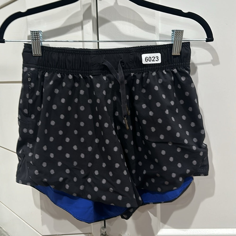 (6023) LULULEMON Go The Distance Short Sz 6 W=13" REVERSIBLE
