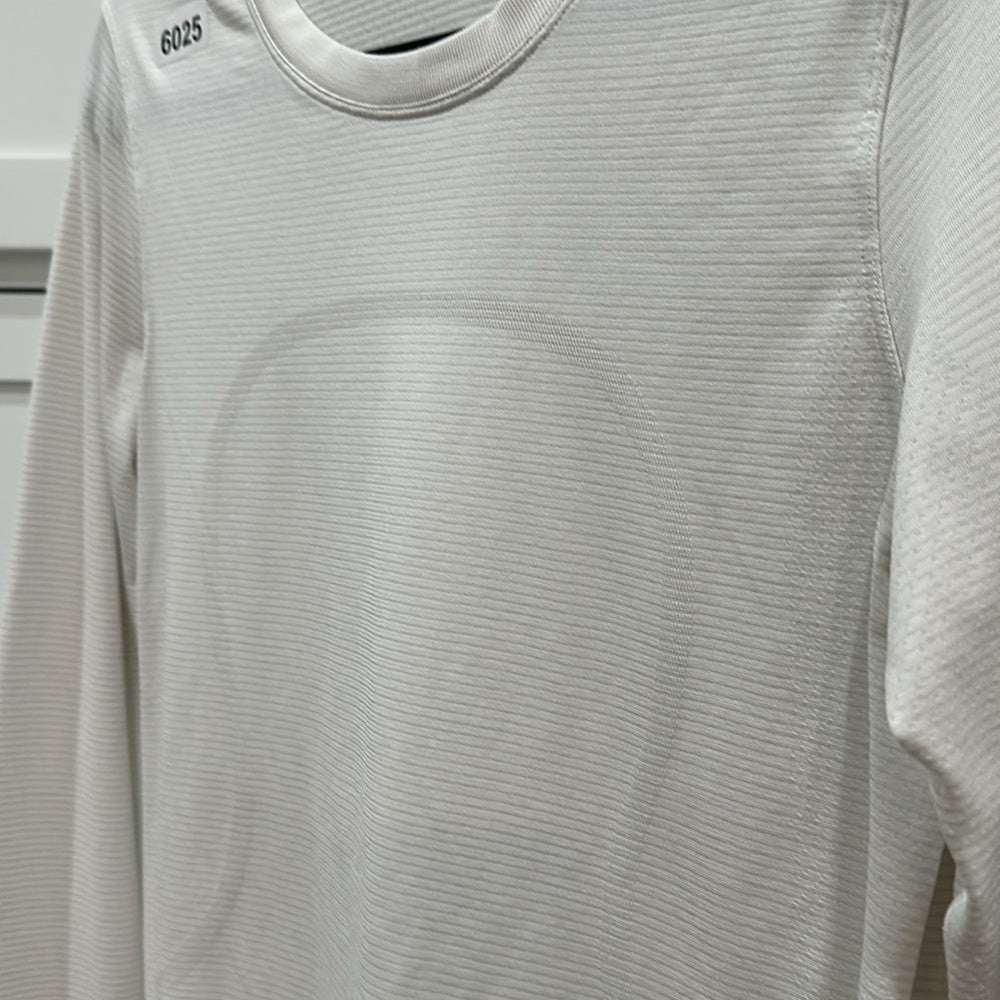 (6025)  🍋 LULULEMON RUN: Swiftly Tech Long Sleeve Crew Sz 6 WHITE EUC