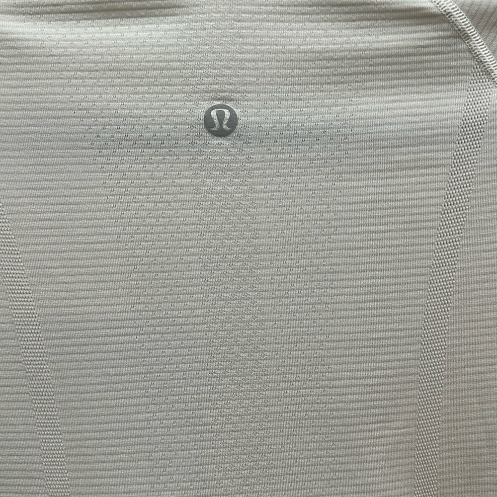 (6026)  🍋 LULULEMON RUN: Swiftly Tech Long Sleeve Crew Sz 6 WHITE VGUC