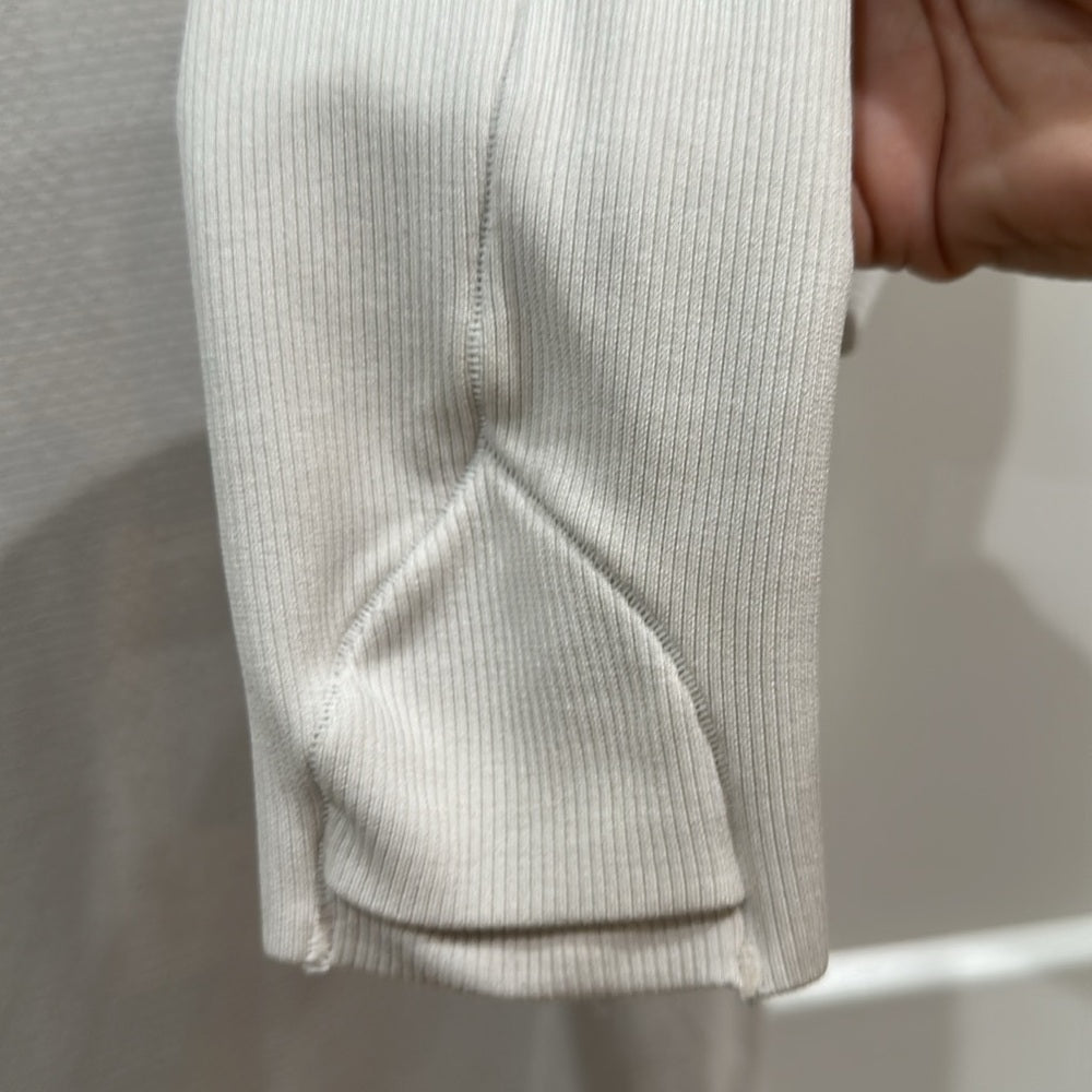 (6026)  🍋 LULULEMON RUN: Swiftly Tech Long Sleeve Crew Sz 6 WHITE VGUC