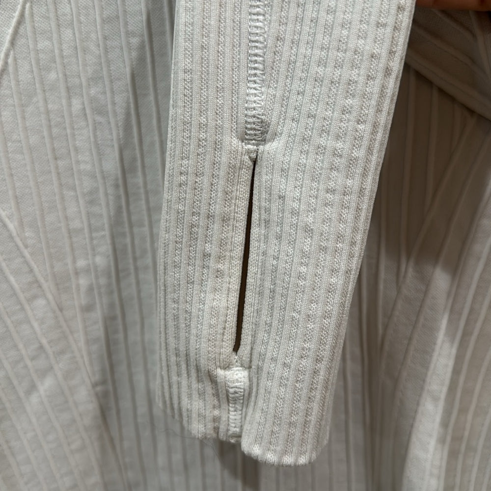 (6028)  🍋 LULULEMON Rest Less Pullover White / White (Third Release) Sz 8 EUC