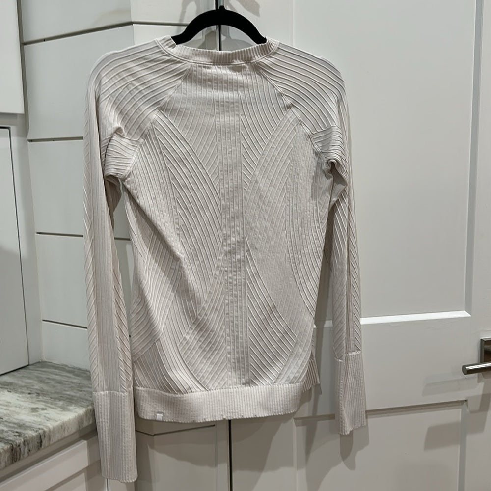 (6028)  🍋 LULULEMON Rest Less Pullover White / White (Third Release) Sz 8 EUC