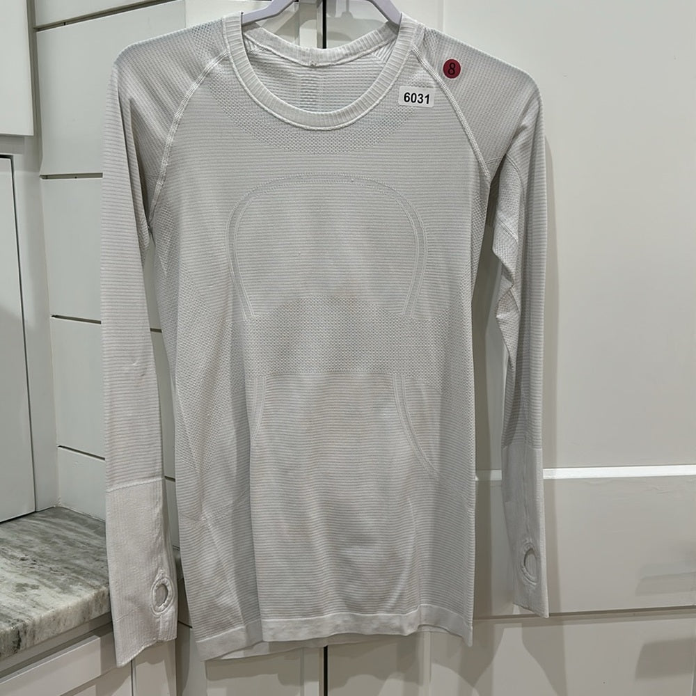 (6031)  🍋 LULULEMON RUN: Swiftly Tech Long Sleeve Crew Sz 8 WHITE *GUC