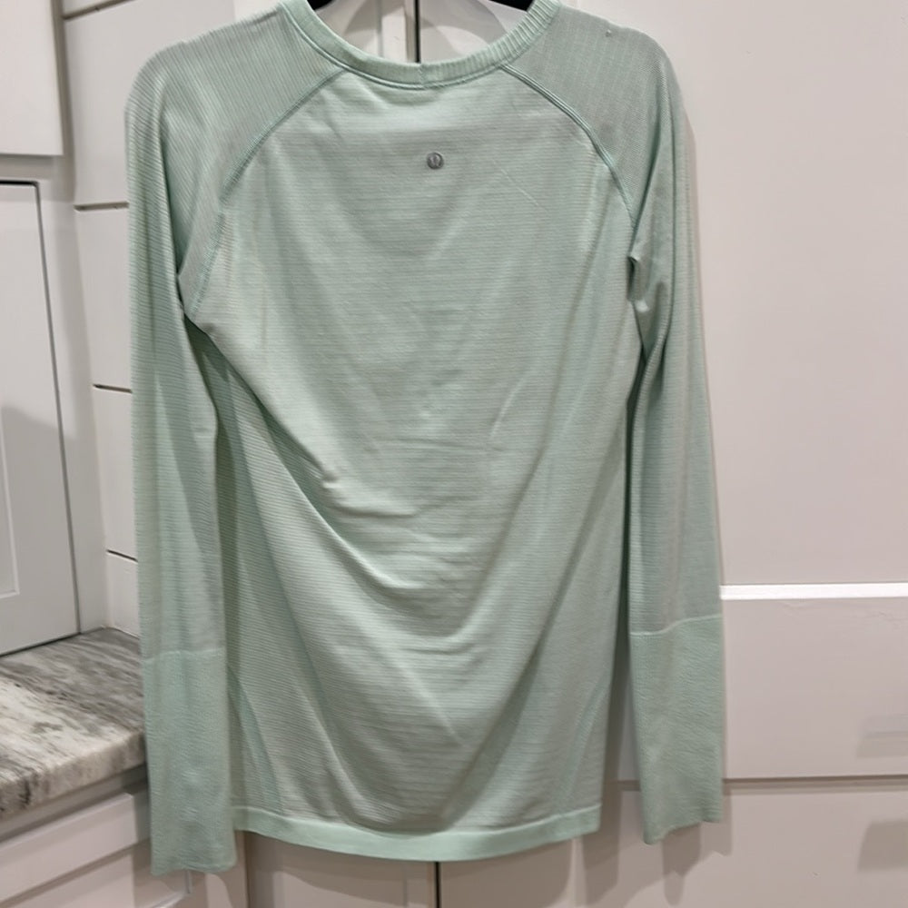 (6036)  🍋 LULULEMON RUN: Swiftly Tech Long Sleeve Crew Sz 12 Aquamarine *EUC