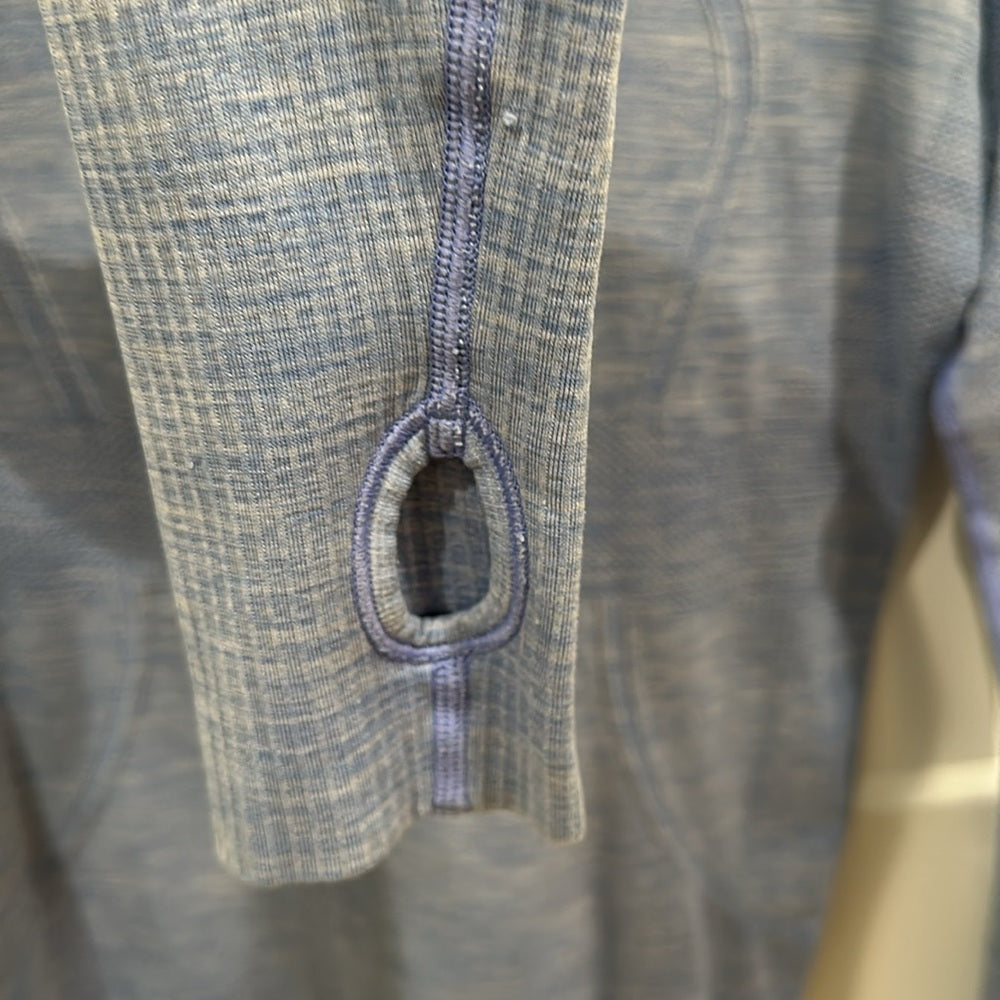 (2050) 🍋 LULULEMON RUN: Swiftly Tech Long Sleeve Crew Sz 8 *GUC