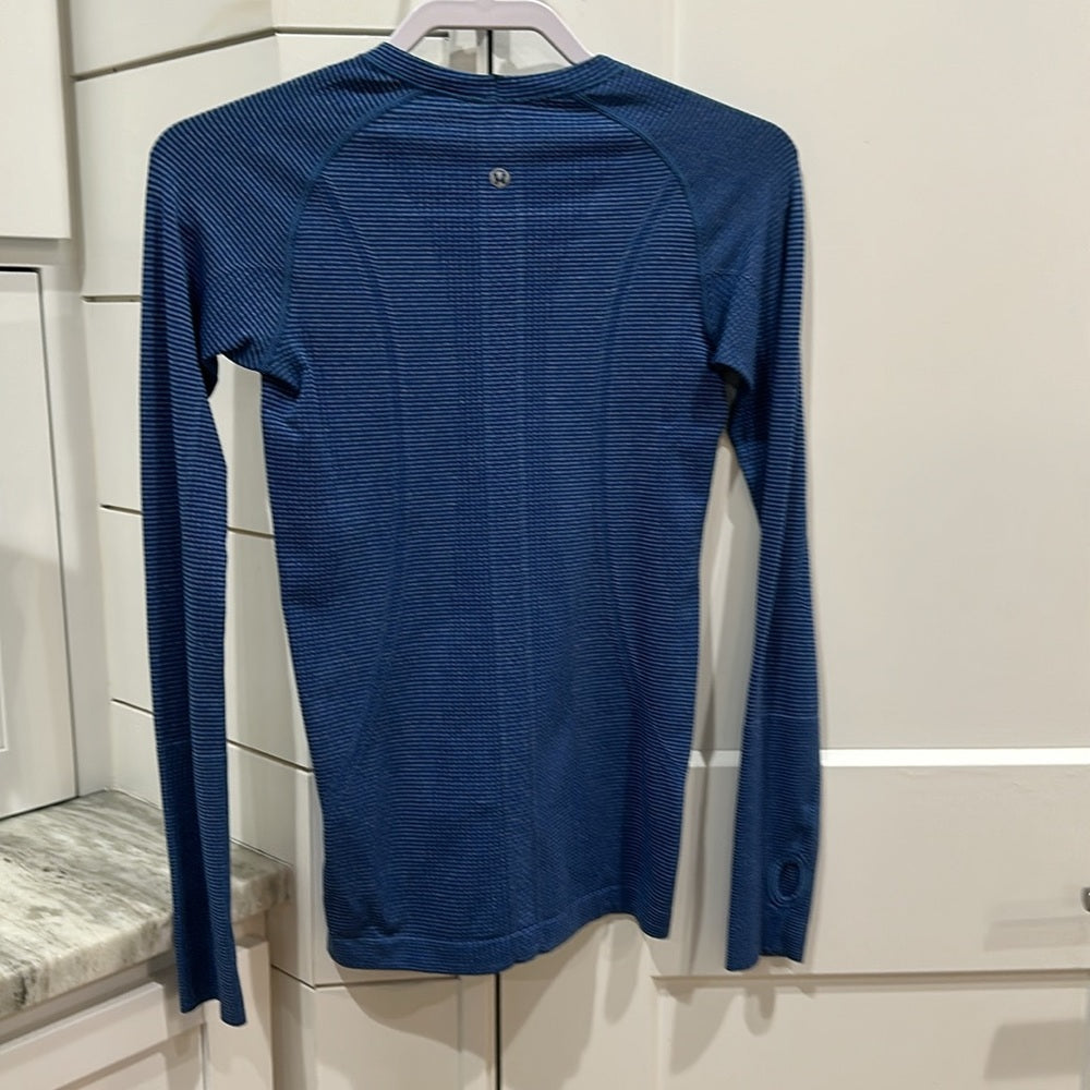 (6045)  🍋 LULULEMON RUN: Swiftly Tech BREEZE Long Sleeve Crew Sz 4 EUC