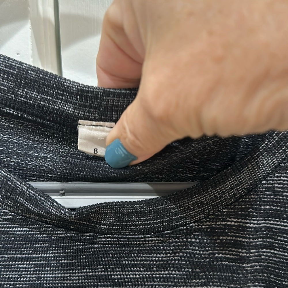 (2037)  🍋 LULULEMON SWIFTLY LONG SLEEVE CREW Sz 8 *EUC