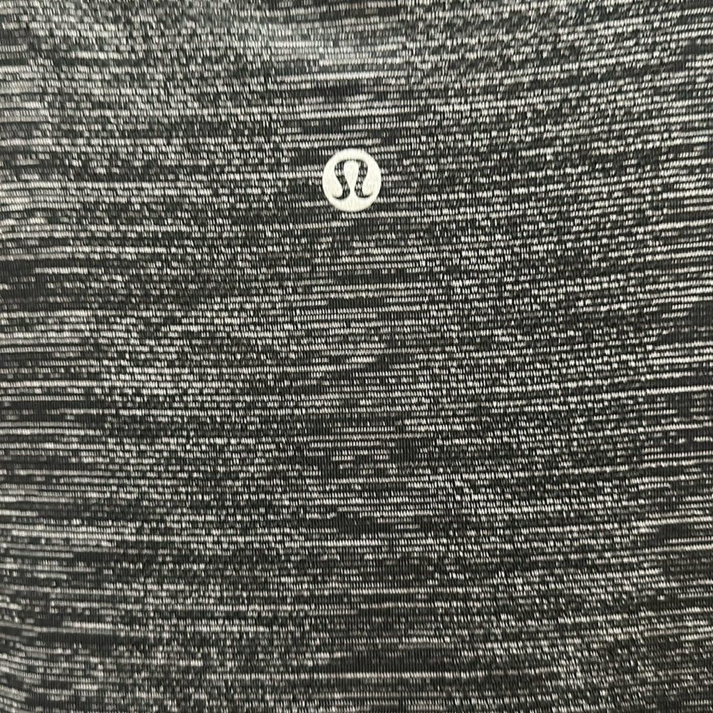 (2037)  🍋 LULULEMON SWIFTLY LONG SLEEVE CREW Sz 8 *EUC