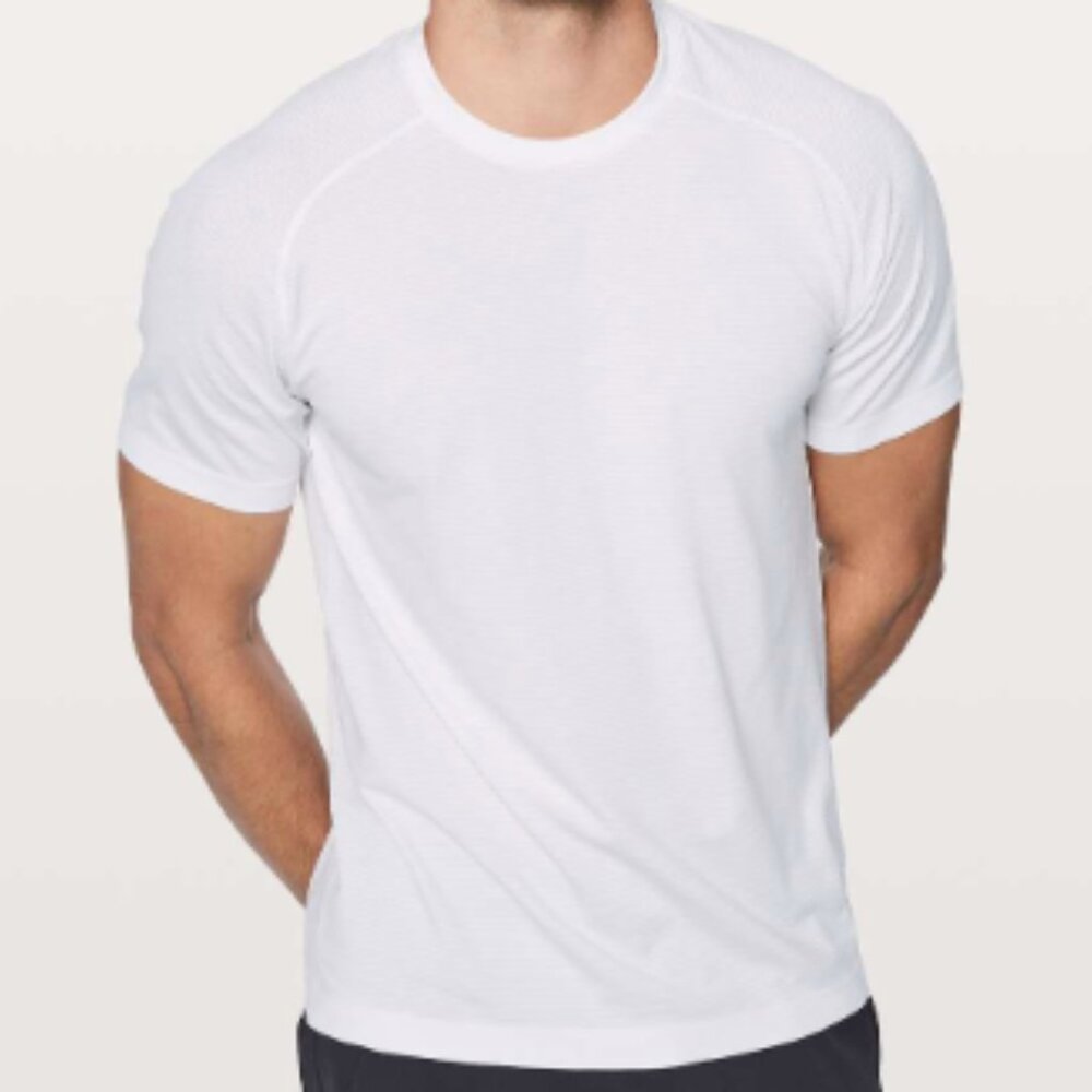 (6059) LULULEMON MENS Metal Vent Tech Short Sleeve Sz L