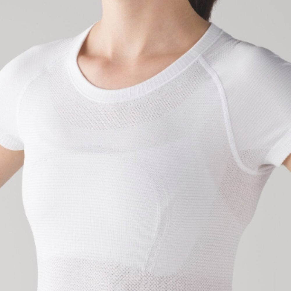 (6065)  🍋 LULULEMON RUN: Swiftly Tech Short Sleeve Crew Sz 12 **LOVED