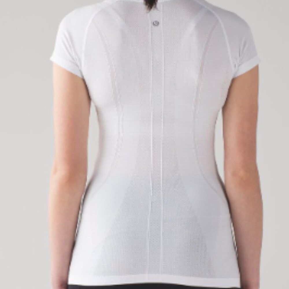 (1688)  🍋 LULULEMON RUN: Swiftly Tech Short Sleeve Crew Sz 8 **LOVED *RARE