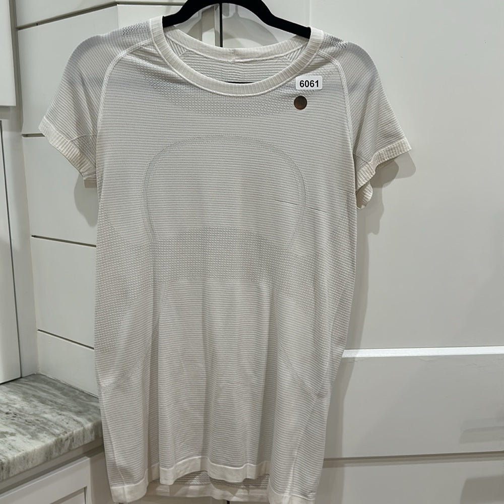 (6061)  🍋 LULULEMON RUN: Swiftly Tech Short Sleeve Crew Sz 10 **LOVED