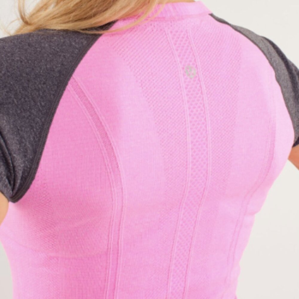 (6071)  🍋 LULULEMON RUN: Swiftly Tech Short Sleeve Crew Sz 8 **LOVED