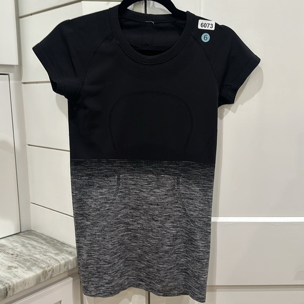 (6073)  🍋 LULULEMON Swiftly Tech Short Sleeve Scoop (Fan Gear) Sz 6 **LOVED