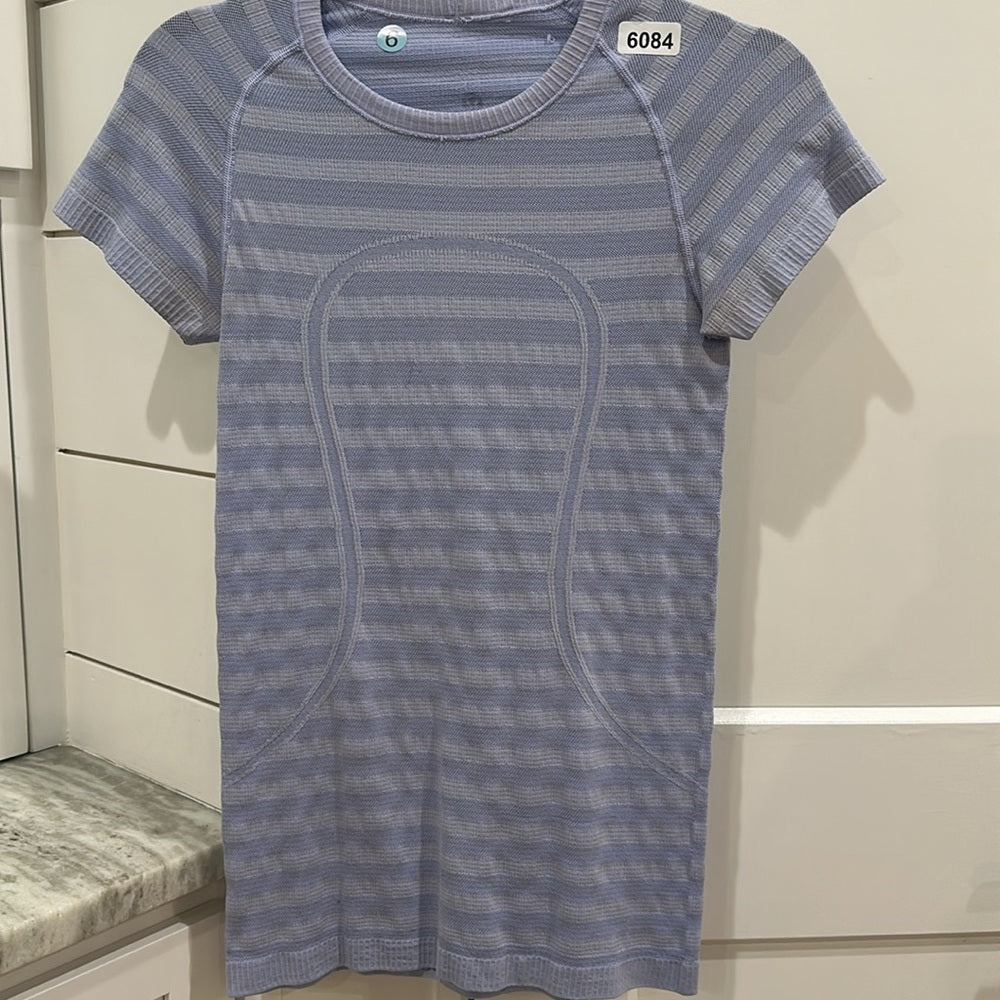 (6084)  🍋 LULULEMON RUN: Swiftly Tech Short Sleeve Crew Sz 6 **LOVED *STRIPE