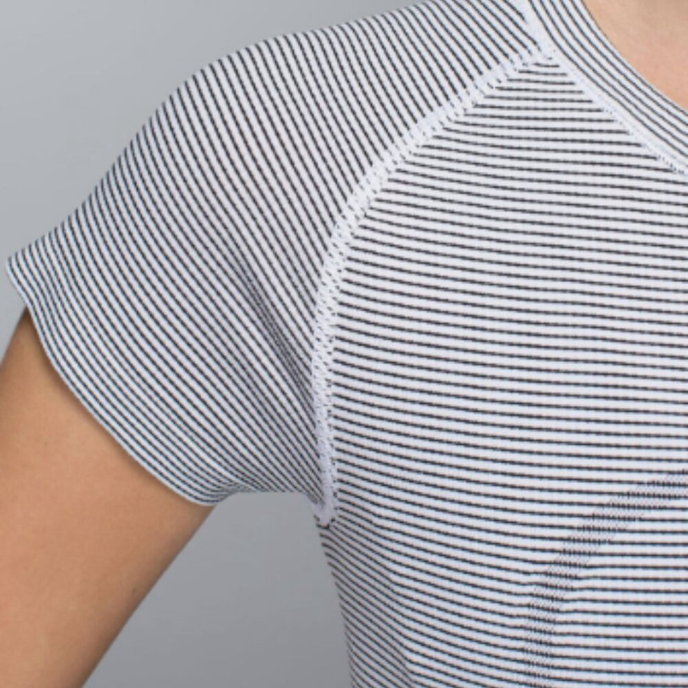 (6085)  🍋 LULULEMON RUN: Swiftly Tech Short Sleeve Crew Sz 6 **LOVED *ST…