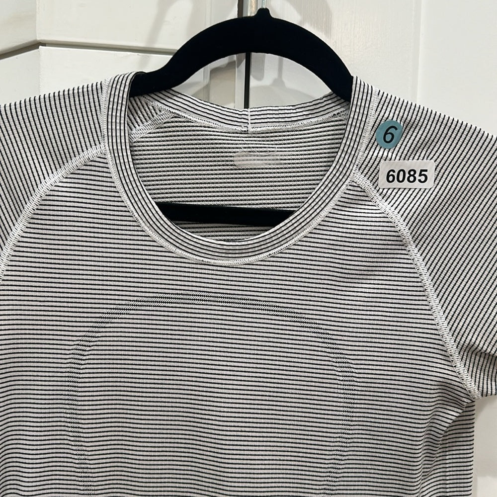 (6085)  🍋 LULULEMON RUN: Swiftly Tech Short Sleeve Crew Sz 6 **LOVED *ST…