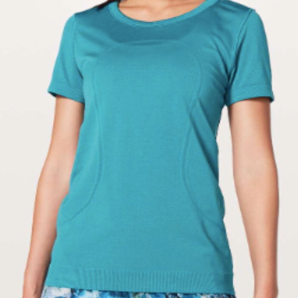 (6003)  🍋 LULULEMON RUN: Swiftly Tech Short Sleeve (Breeze) *Relax Sz 6 **LOVED
