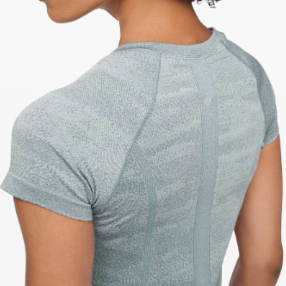 (6087)  🍋 LULULEMON RUN: Swiftly Tech Short Sleeve Crew Sz 4 **LOVED *RARE