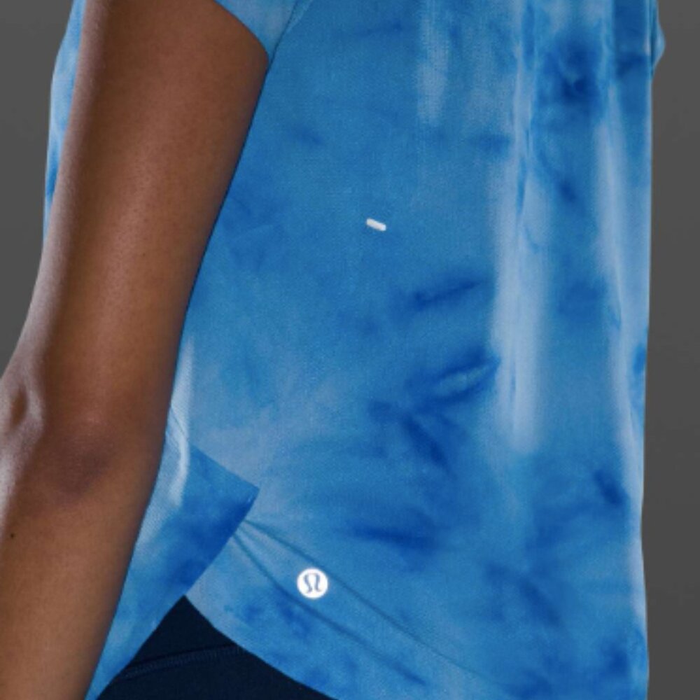 (6088)  🍋 LULULEMON Lightweight Run Kit Short Sleeve Sz 6 **LOVED