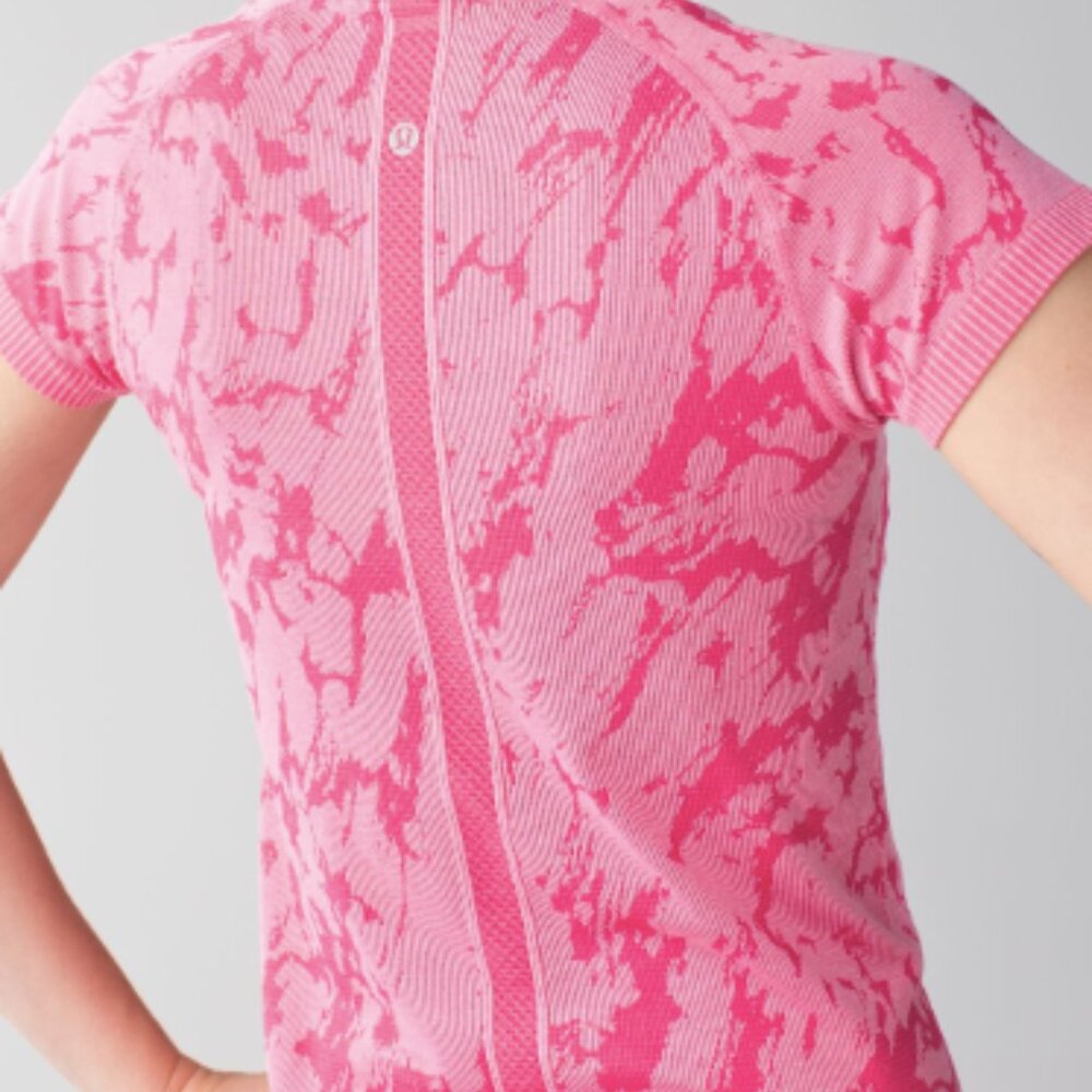 (6092)  🍋 LULULEMON RUN: Swiftly Tech Short Sleeve Crew Sz 10 **LOVED *RARE