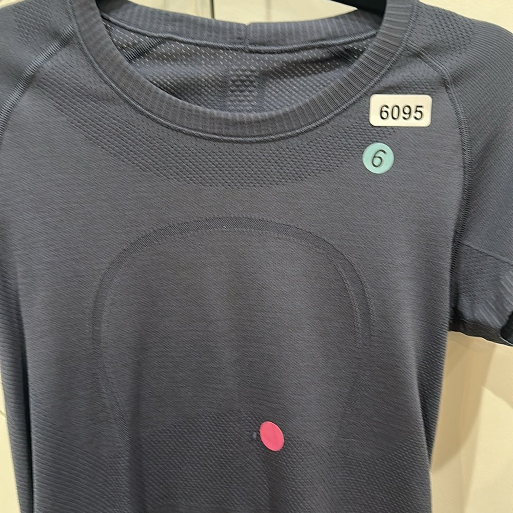 (6095) 🍋 LULULEMON RUN: Swiftly Tech Long Sleeve Crew Sz 6 *GUC