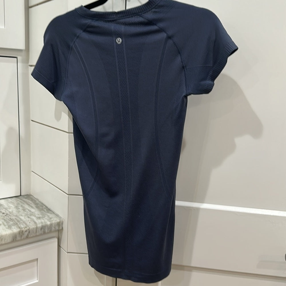 (6095) 🍋 LULULEMON RUN: Swiftly Tech Long Sleeve Crew Sz 6 *GUC