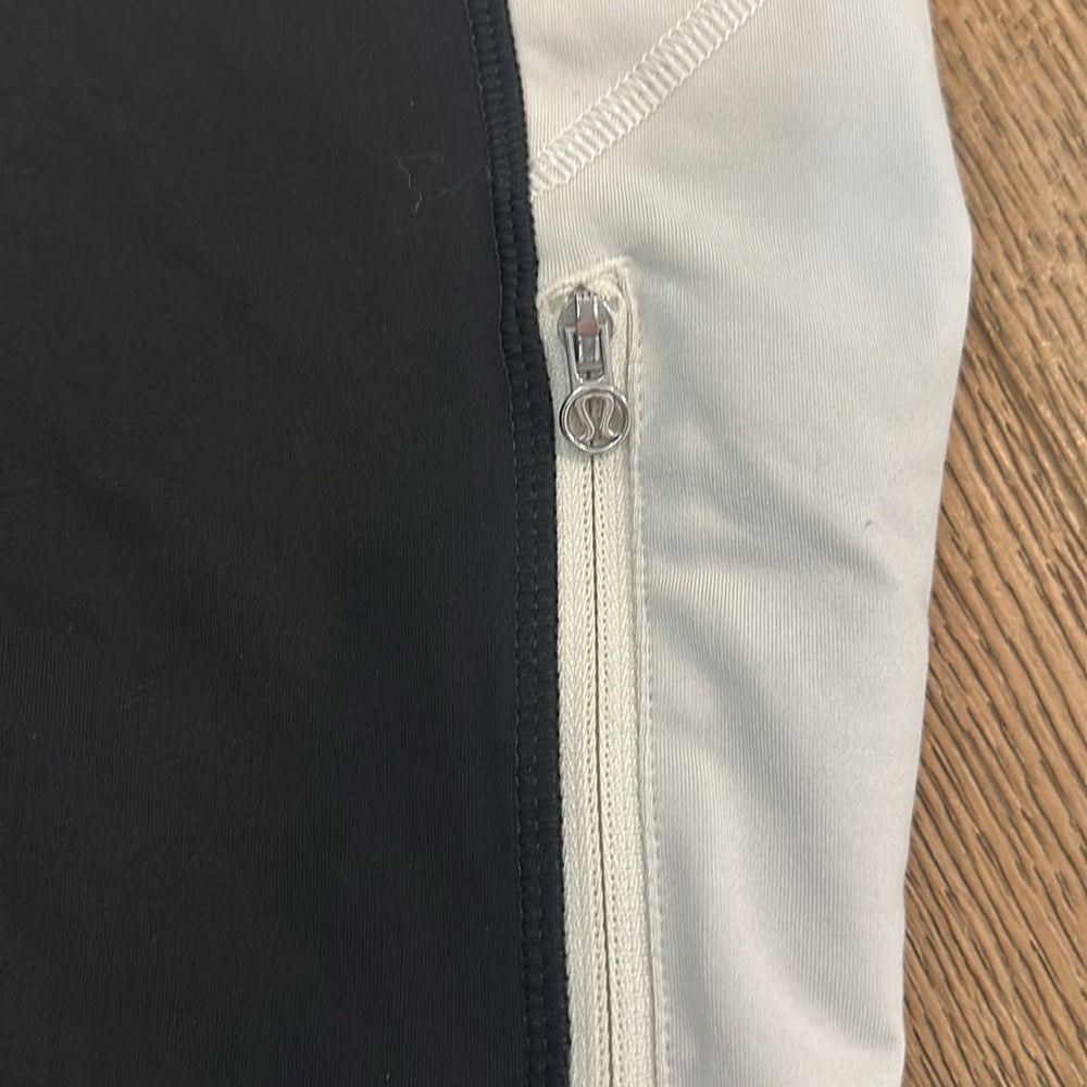(6103) 🍋 LULULEMON Run: Ice Queen Pant in Sz 6 Color: Black / Polar Cream *RARE