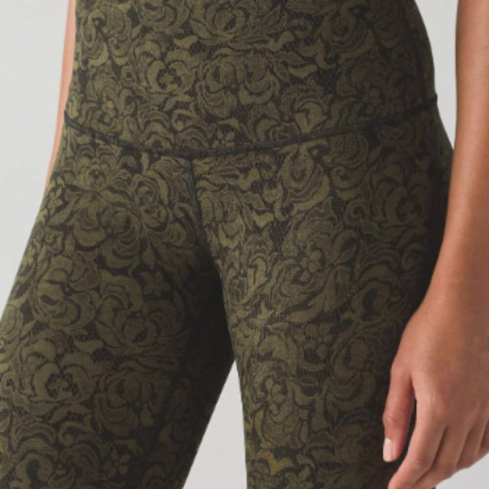 (6105) Lululemon Wunder Under Hi-Rise Tight Sz 12 * LOVED *EUC